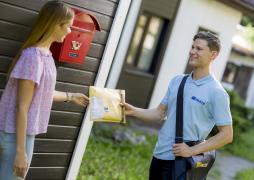 95,000 customers use the delivery of the VSAA cash payments to their place of residence through Latvijas Pasts 